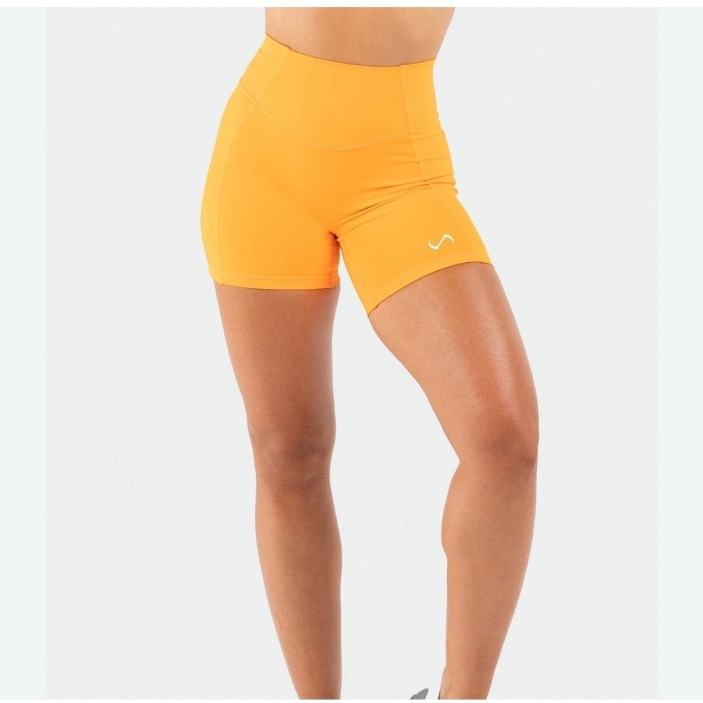 TLF Hyper-power high waisted shorts size small